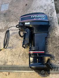 Fuoribordo evinrude 737