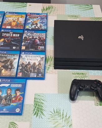 PS4 Playstation 4 PRO perfetta + 11 giochi
