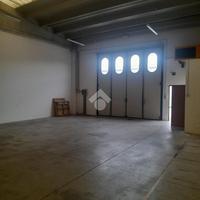 CAPANNONE A GRUMELLO DEL MONTE