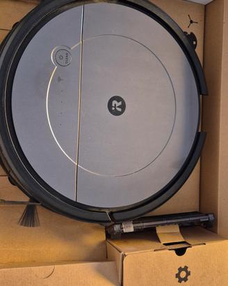 robot aspirapolvere ROOMBA 