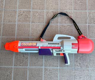 SUPER LIQUIDATOR 2500 (pistola ad acqua)