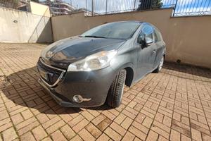 Peugeot 208 PureTech 82 5 porte Allure