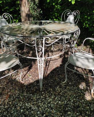 Tavolo da giardino in ferro pieno