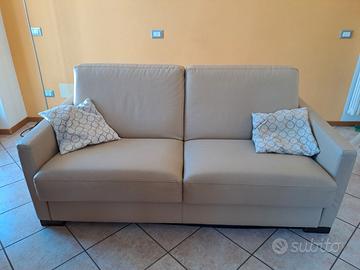 Divano letto matrimoniale