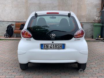 Toyota Aygo 2012 Connect Bianca Con Radio Android