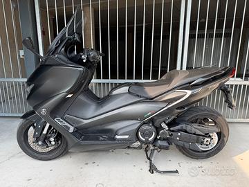 T-Max 560