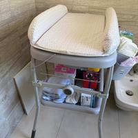 Fasciatoio con vasca CHICCO