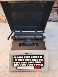 Macchina da scrivere OLIVETTI lettera 42