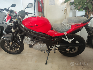 Hyosung GT 650 P (PEZZI DI RICAMBIO)