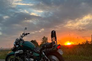 Moto Honda VF custom 750