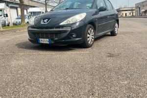 Peugeot 206 Plus benzina/GPL pronta all’uso!