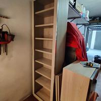 Mobili vetrina in rovere chiaro con ante in vetro