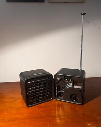 Radio cubo Brionvega TS505