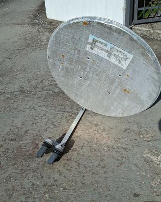 Antenna parabolica