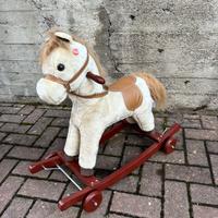 Cavallo a dondolo