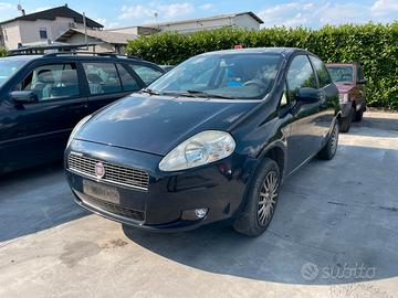 Ricambi usati per Fiat Punto 1.3Mjt 2009 199A2000