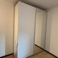 Armadio due ante scorrevoli