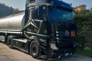 Mercedes benz actros 18/48
