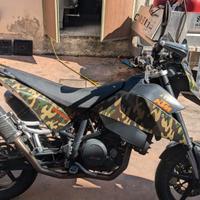 KTM 690 Supermoto