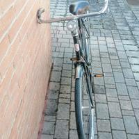 bici con freni a bacchetta