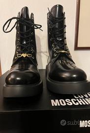 Stivaletti Love Moschino