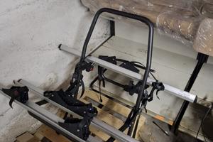 Portabici posteriore auto MENABO' Stand up 3 bici