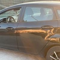 Ford fiesta anno 2010