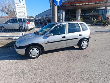 Opel Corsa mod. VIVA diesel - neopatentati