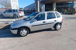 Opel Corsa mod. VIVA diesel - neopatentati