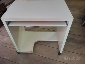 tavolino da computer