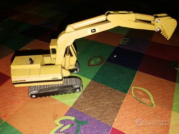 Ertl John Deere 690C