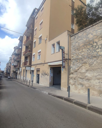 VIA P. SSA IOLANDAlocale uso autolavaggio