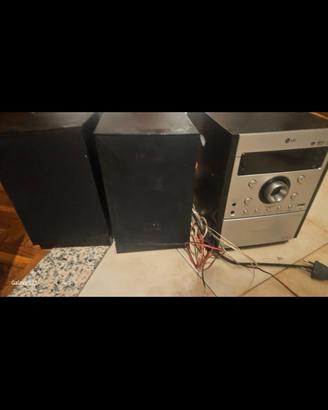 stereo con casse