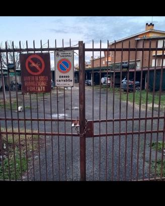 Posto auto coperto zona Faro Palo Laziale