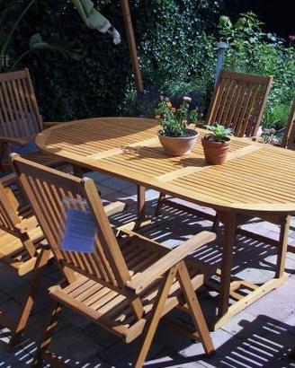 Tavolo 6 sedie in legno eucalipto