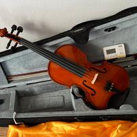 Violino con  custodia e accordatore.