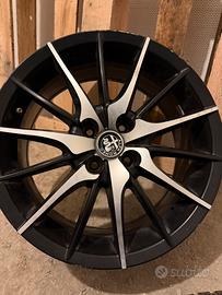 Cerchi in lega alfa mito quadrifoglio