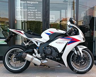 Honda CBR 1000 RR HRC FIREBLADE 20TH ANNIVERSARY