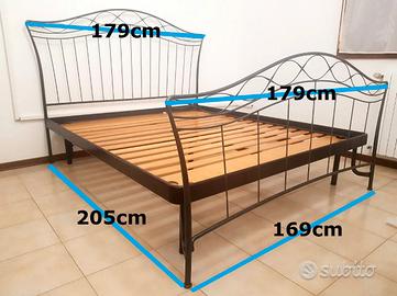 Camera da letto classica