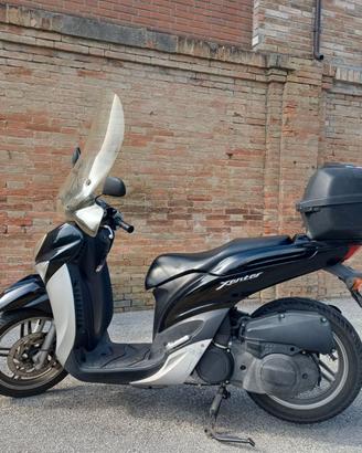 Scooter Yamaha Xenter 150 anno 2014