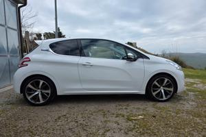 Peugeot 208 1.6 THP 156 CV 3 porte pre GTi