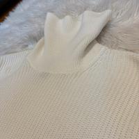 Maglione a collo alto [nuovo]