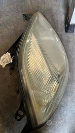 Faro Anteriore Destro Ford Fiesta 4ª Serie (2002–2