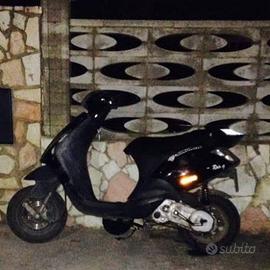 scooter piaggio zip sp