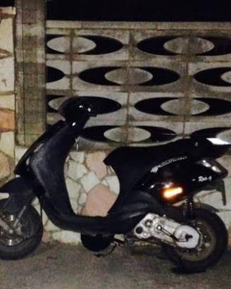 scooter piaggio zip sp