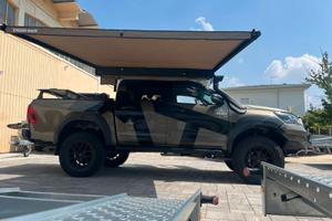 Tendalino laterale autoportante per pick up van 4x