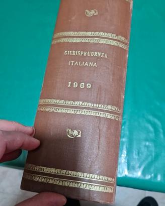 libri di raccolta di giurisprudenza