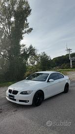Bmw coupé 2008 con 120000km