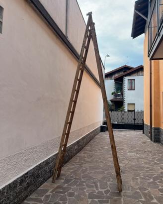 Scala in legno