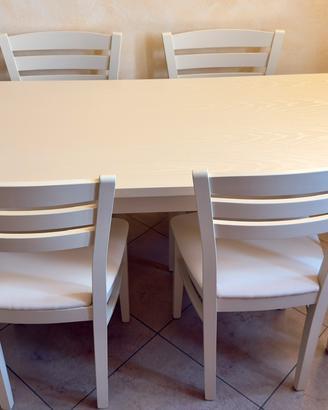 Tavolo legno con 4 sedie